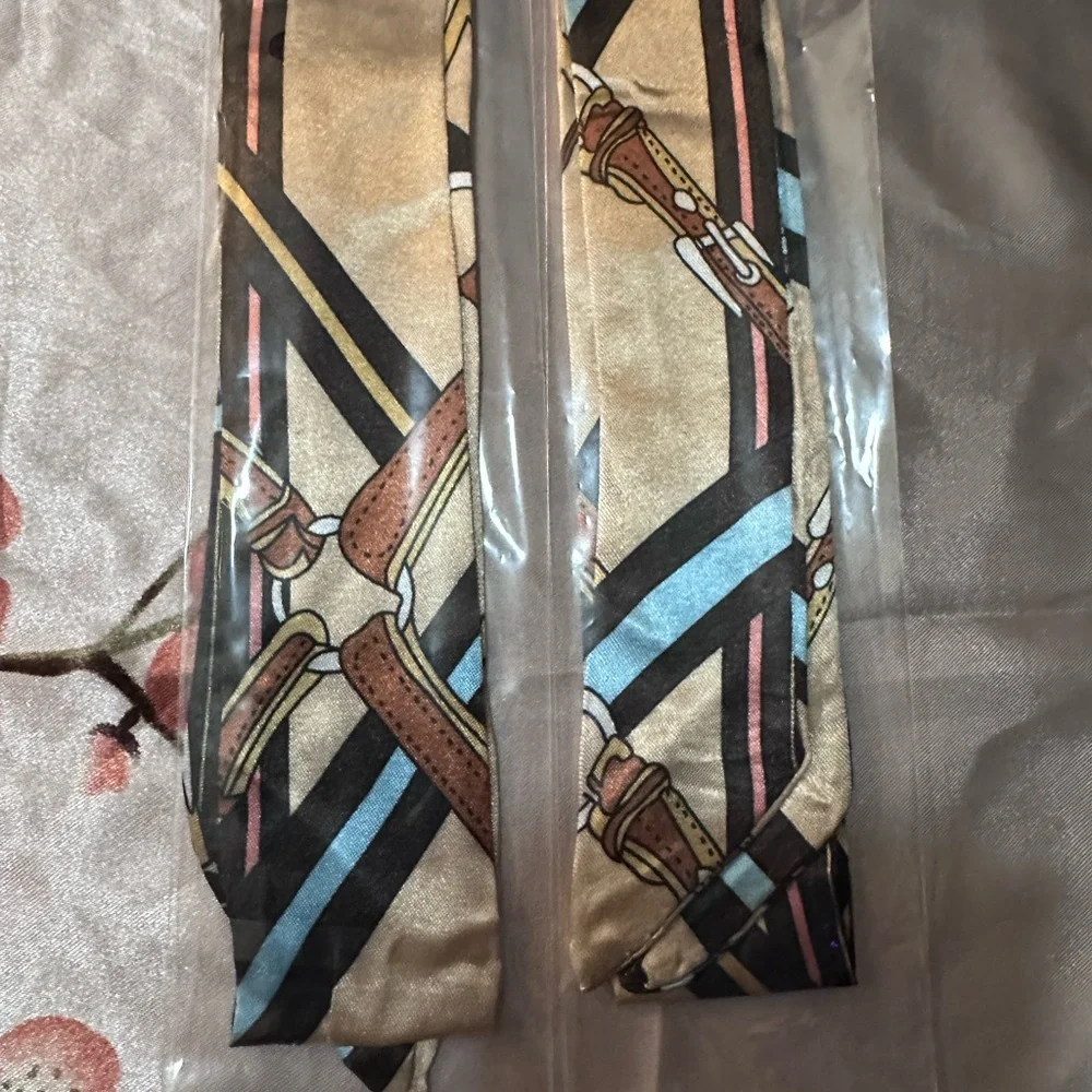 Geometric Patterned Twilly scarf set with Brown and Blue Accents